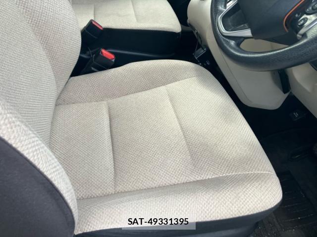 Toyota SIENTA 2016-02 8368724-19