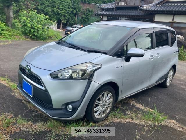 Toyota SIENTA 2016-02 8368724-2