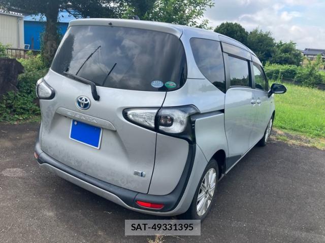 Toyota SIENTA 2016-02 8368724-3