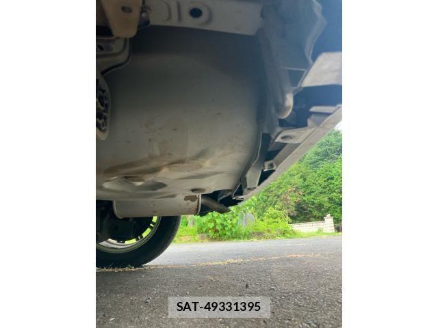 Toyota SIENTA 2016-02 8368724-6