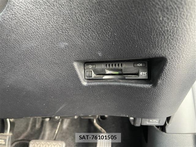 Toyota SIENTA 2018-07 8368717-14