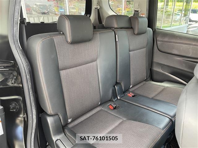 Toyota SIENTA 2018-07 8368717-16