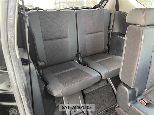 Toyota SIENTA 2018-07 8368717-17