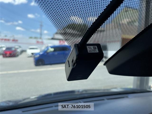 Toyota SIENTA 2018-07 8368717-5
