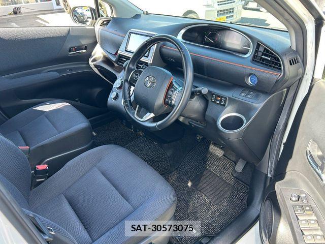 Toyota SIENTA 2016-02 8368720-22