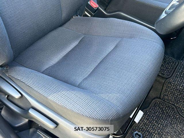 Toyota SIENTA 2016-02 8368720-24
