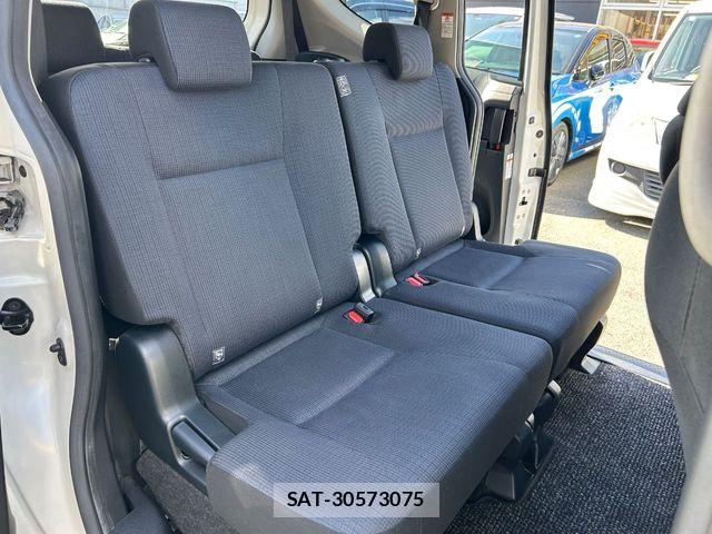 Toyota SIENTA 2016-02 8368720-25