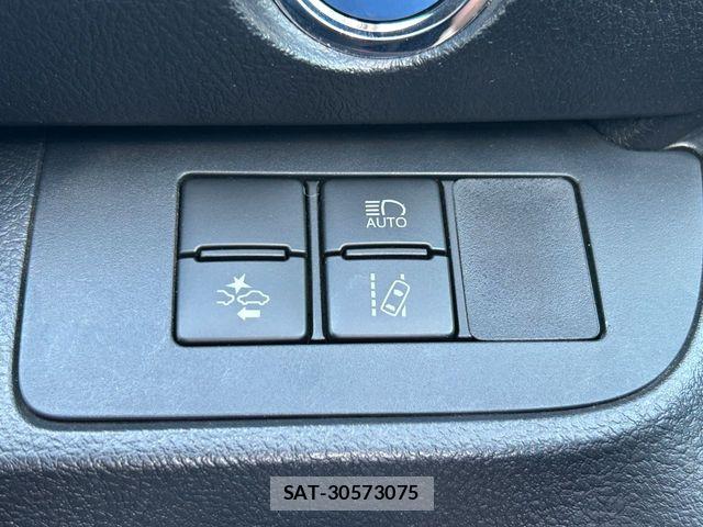 Toyota SIENTA 2016-02 8368720-4