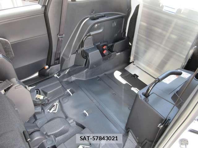 Toyota SIENTA 2026-07 8368703-11