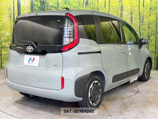 Toyota SIENTA 2026-05 8368704-16