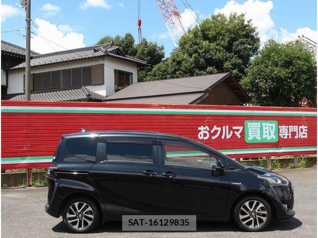 Toyota SIENTA 2018-02 8368719-26