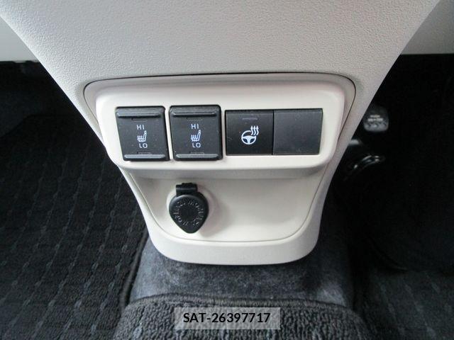 Toyota SIENTA 2023-08 8368708-20