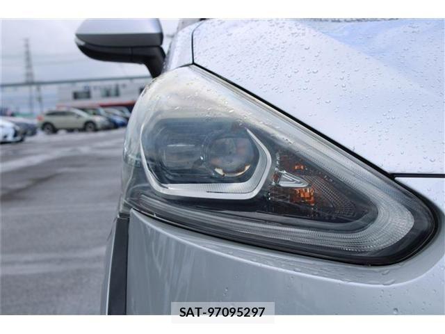 Toyota SIENTA 2016-03 8372186-17