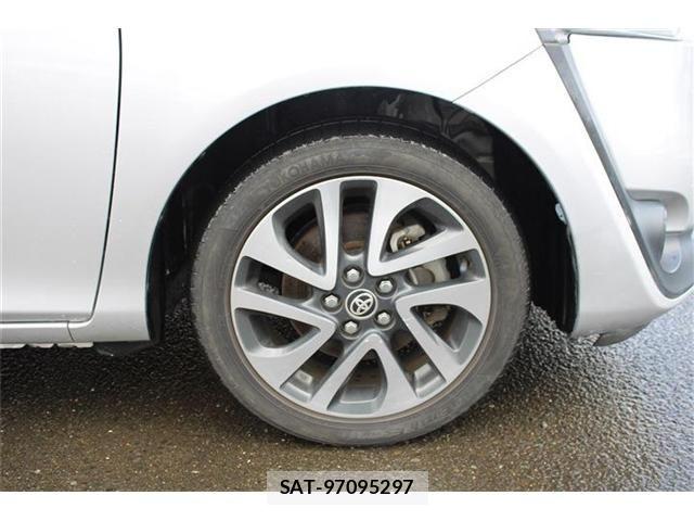 Toyota SIENTA 2016-03 8372186-26