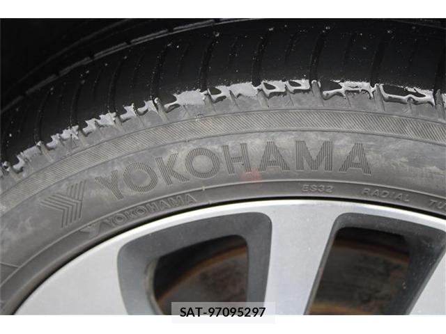 Toyota SIENTA 2016-03 8372186-27