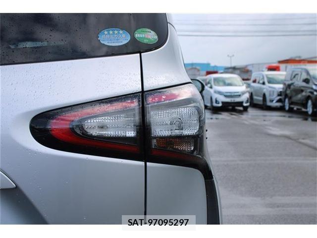 Toyota SIENTA 2016-03 8372186-29