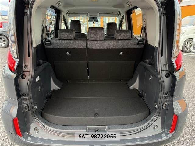 Toyota SIENTA 2022-12 8372185-18