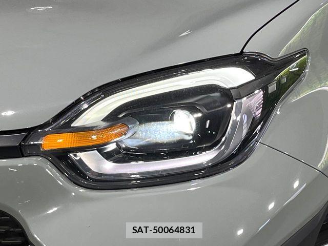 Toyota SIENTA 2024-10 8372183-11