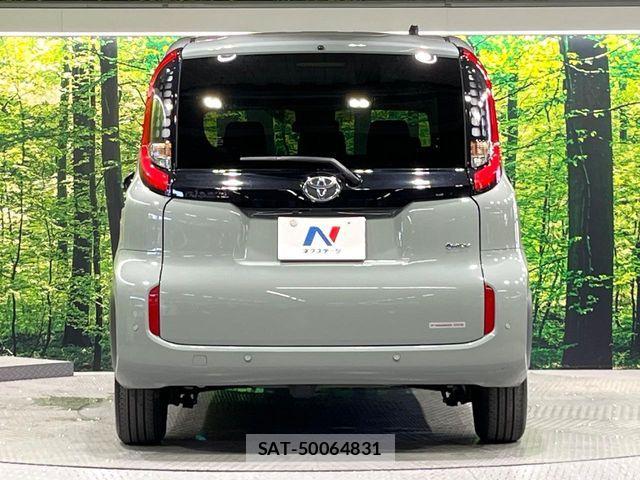 Toyota SIENTA 2024-10 8372183-14