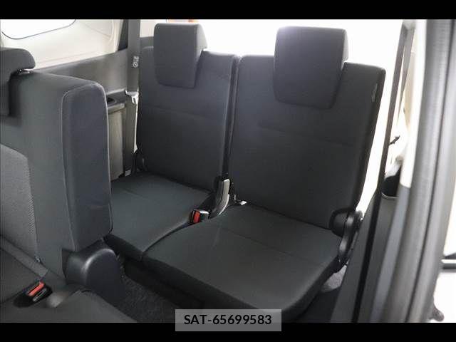 Toyota SIENTA 2025-12 8372184-12