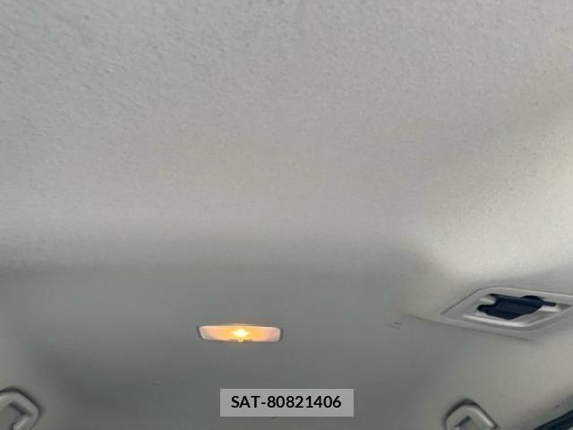 Toyota SIENTA 2017-12 8372188-12