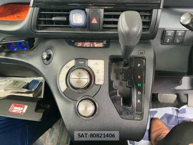Toyota SIENTA 2017-12 8372188-19