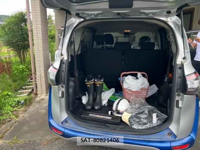 Toyota SIENTA 2017-12 8372188-5