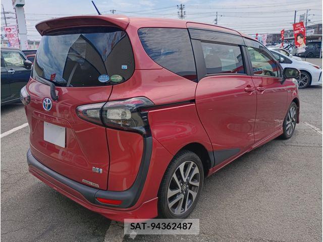 Toyota SIENTA 2015-09 8372187-6