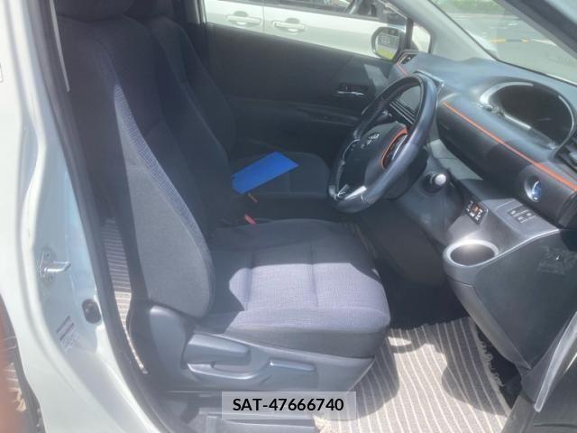Toyota SIENTA 2016-09 8414972-14