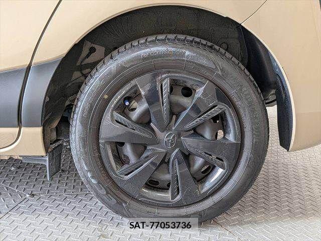 Toyota SIENTA 2020-08 8414968-12