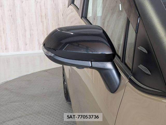 Toyota SIENTA 2020-08 8414968-25