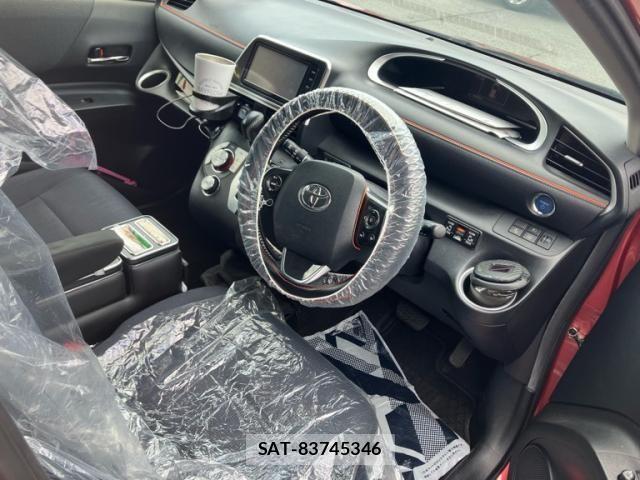 Toyota SIENTA 2016-02 8414974-12