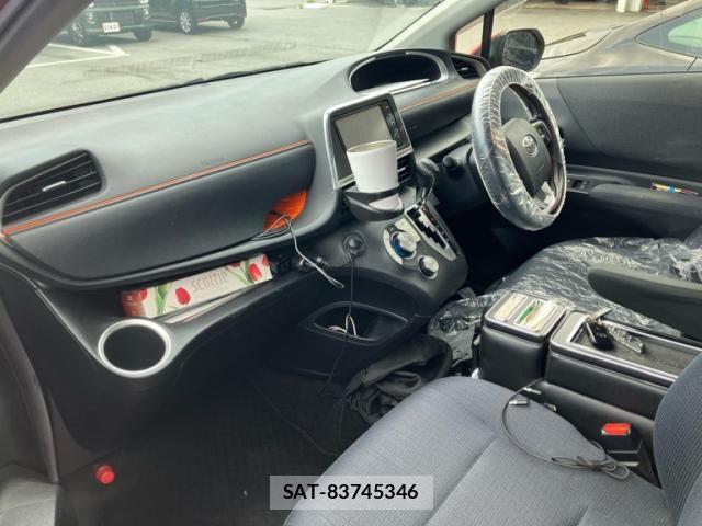 Toyota SIENTA 2016-02 8414974-20