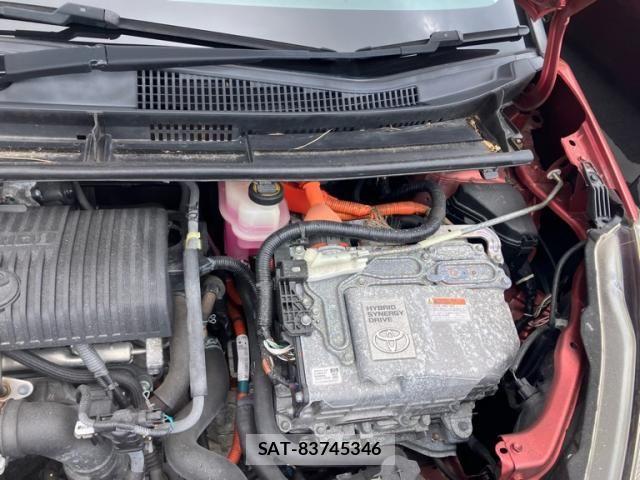 Toyota SIENTA 2016-02 8414974-21