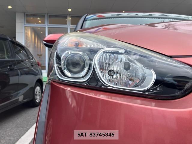 Toyota SIENTA 2016-02 8414974-2