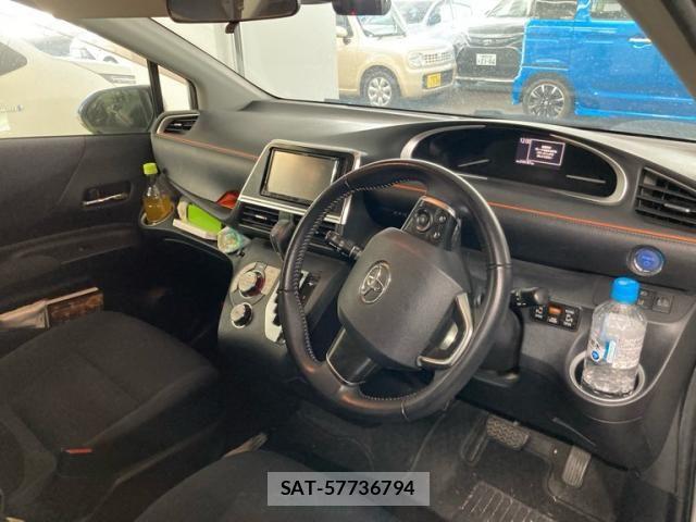 Toyota SIENTA 2015-09 8414973-11
