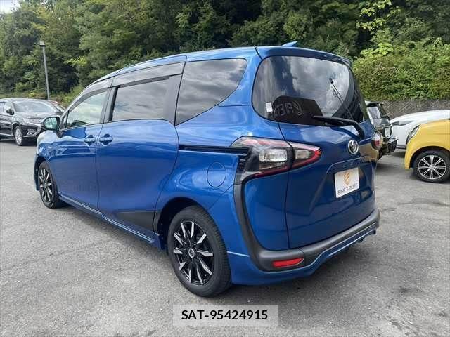 Toyota SIENTA 2015-10 8438397-19