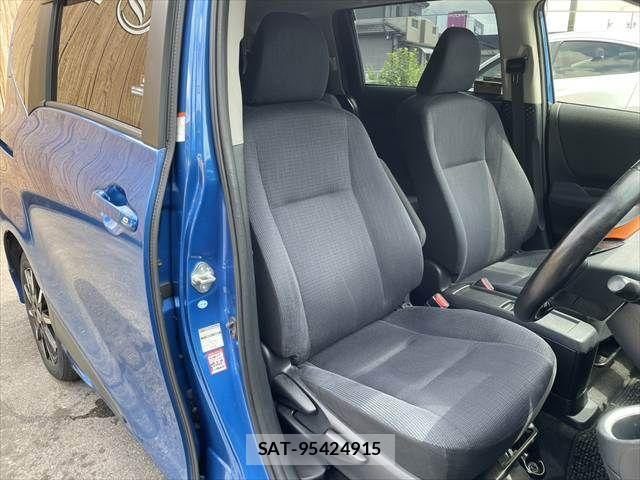 Toyota SIENTA 2015-10 8438397-6