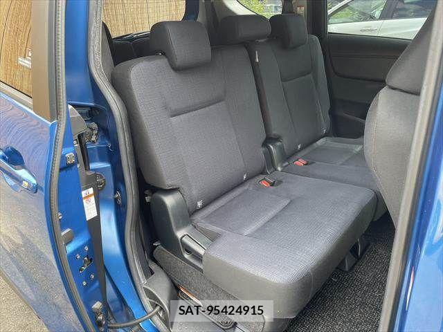 Toyota SIENTA 2015-10 8438397-7