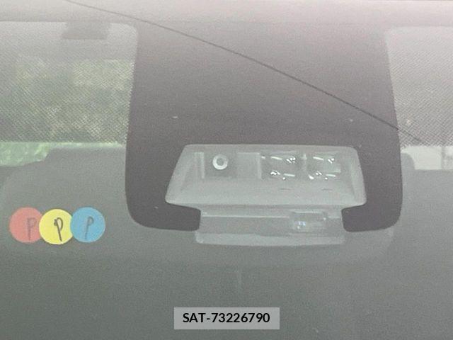 Toyota SIENTA 2018-06 8438894-4