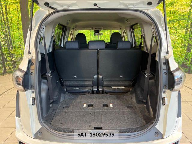 Toyota SIENTA 2016-07 8438897-10