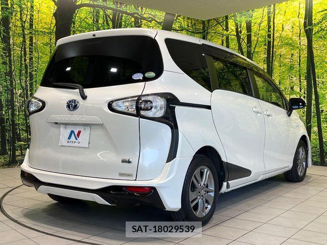Toyota SIENTA 2016-07 8438897-16