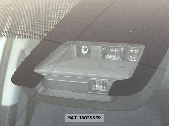 Toyota SIENTA 2016-07 8438897-3