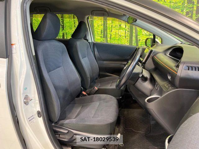 Toyota SIENTA 2016-07 8438897-7