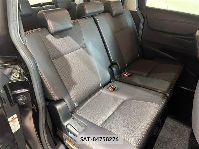 Toyota SIENTA 2018-03 8438898-9