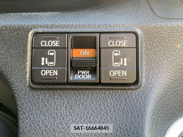 Toyota SIENTA 2020-03 8438893-13