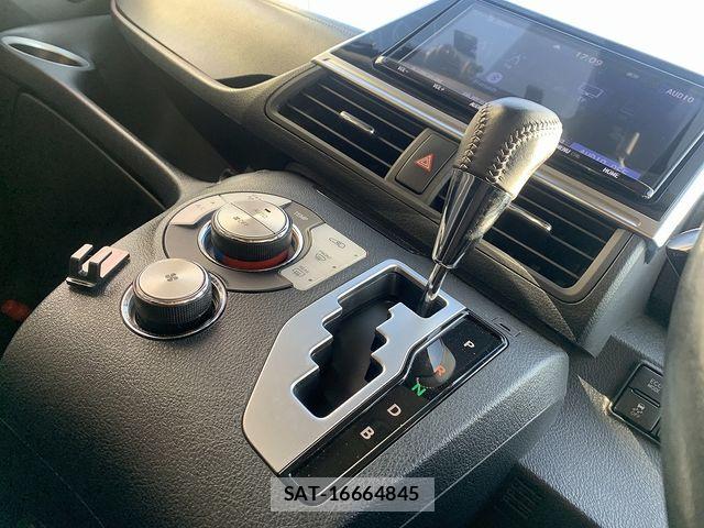 Toyota SIENTA 2020-03 8438893-22