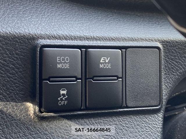 Toyota SIENTA 2020-03 8438893-23
