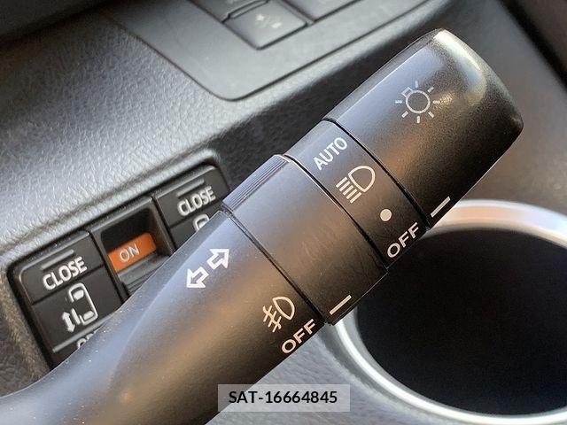 Toyota SIENTA 2020-03 8438893-25