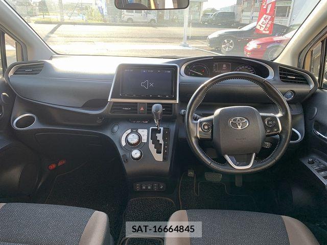 Toyota SIENTA 2020-03 8438893-2